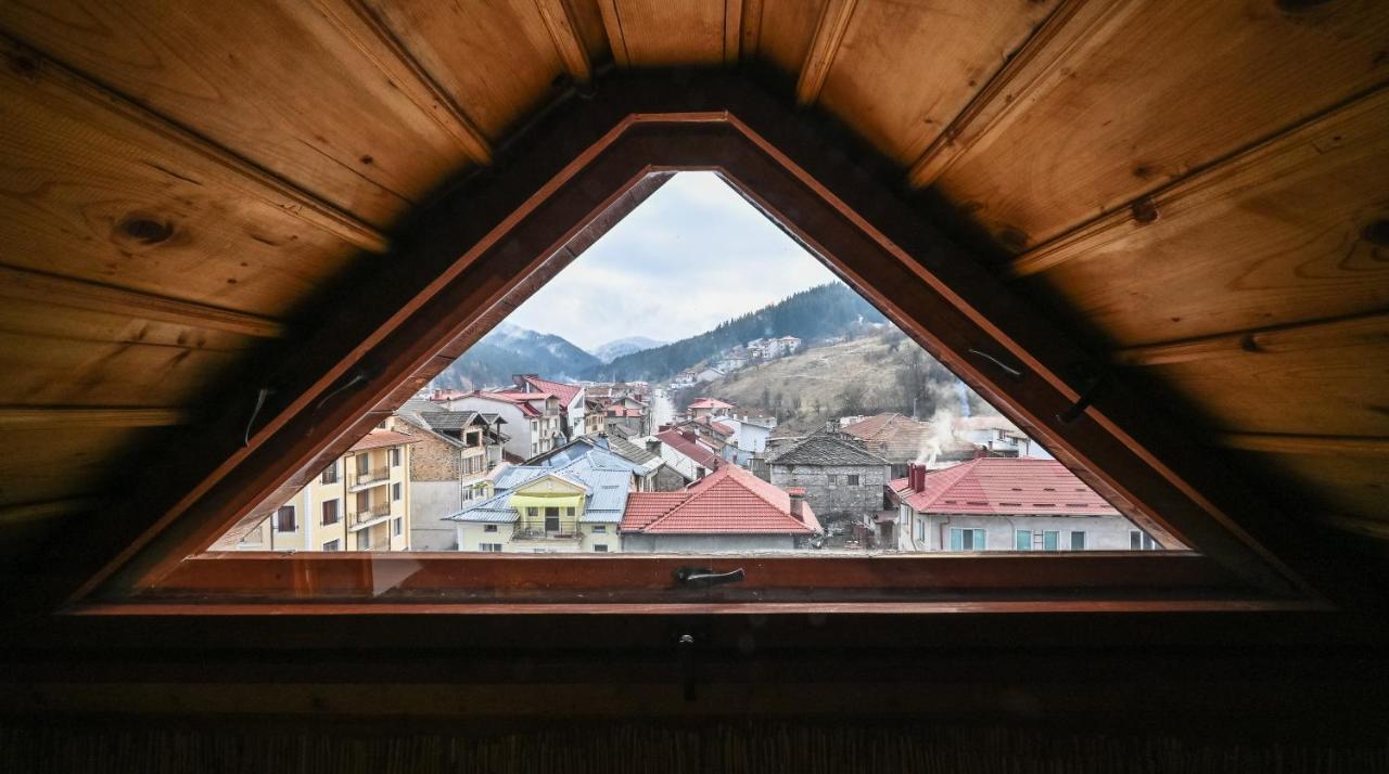 Хотел Феникс Tjepelare Exteriör bild